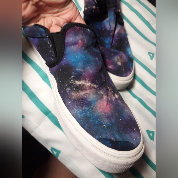 Galaxy slip on vans - Picture 6 of 6